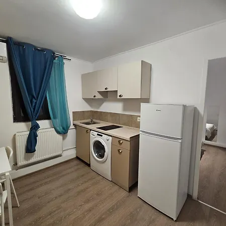 Apartment Stanford Gara De Nord