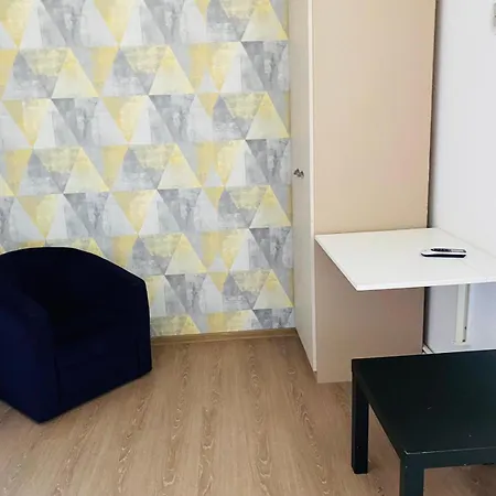 Stanford Gara De Nord Бухарест