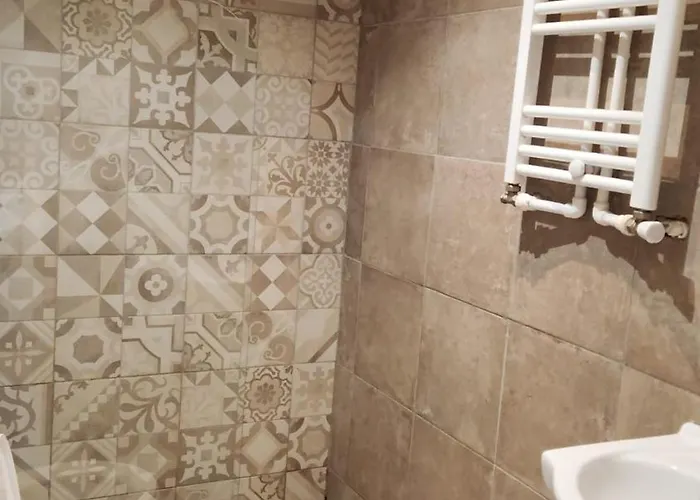 Stanford Gara De Nord